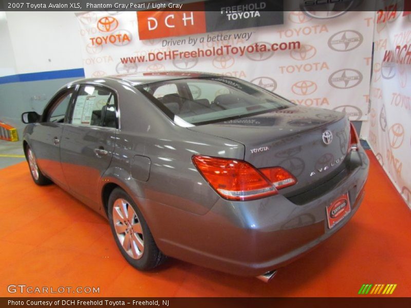 Phantom Gray Pearl / Light Gray 2007 Toyota Avalon XLS