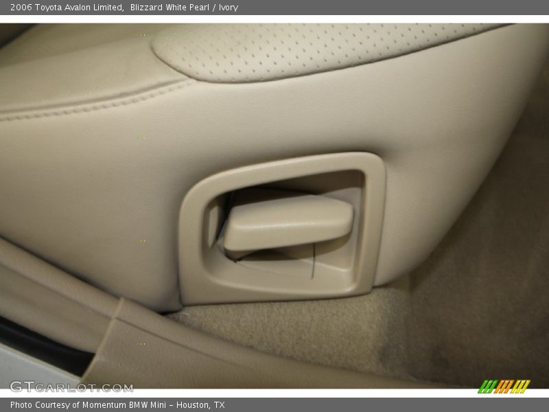 Blizzard White Pearl / Ivory 2006 Toyota Avalon Limited