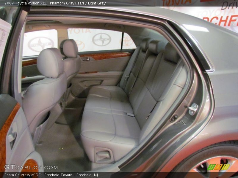 Phantom Gray Pearl / Light Gray 2007 Toyota Avalon XLS