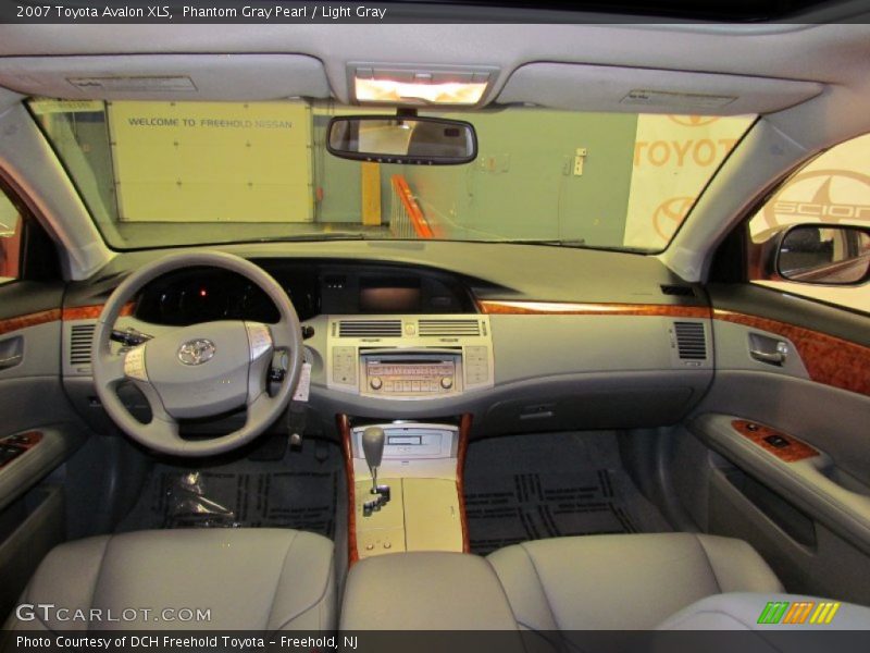 Phantom Gray Pearl / Light Gray 2007 Toyota Avalon XLS
