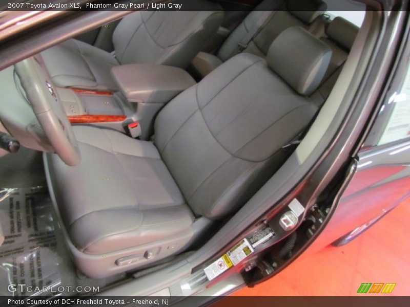 Phantom Gray Pearl / Light Gray 2007 Toyota Avalon XLS