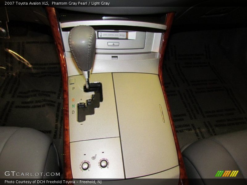 Phantom Gray Pearl / Light Gray 2007 Toyota Avalon XLS