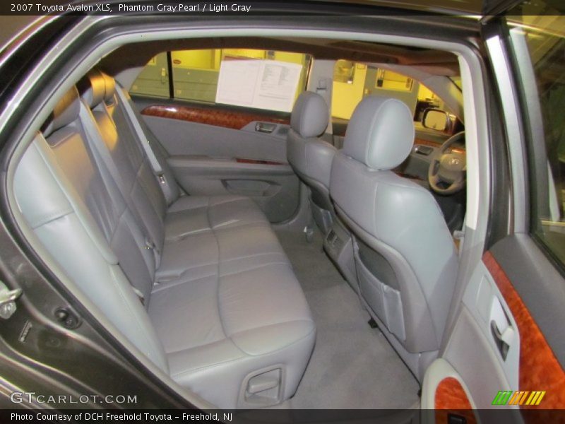 Phantom Gray Pearl / Light Gray 2007 Toyota Avalon XLS