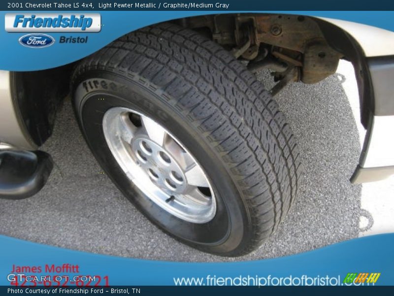 Light Pewter Metallic / Graphite/Medium Gray 2001 Chevrolet Tahoe LS 4x4