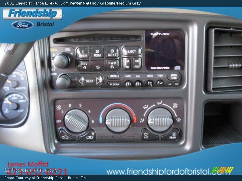 Light Pewter Metallic / Graphite/Medium Gray 2001 Chevrolet Tahoe LS 4x4