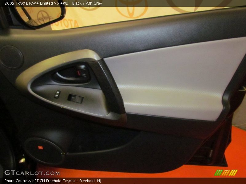Black / Ash Gray 2009 Toyota RAV4 Limited V6 4WD
