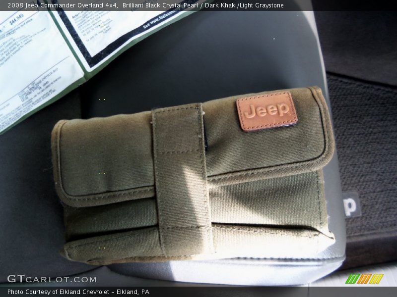Brilliant Black Crystal Pearl / Dark Khaki/Light Graystone 2008 Jeep Commander Overland 4x4