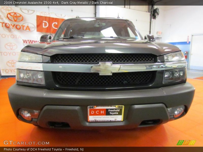 Dark Gray Metallic / Dark Charcoal 2004 Chevrolet Avalanche 1500 4x4
