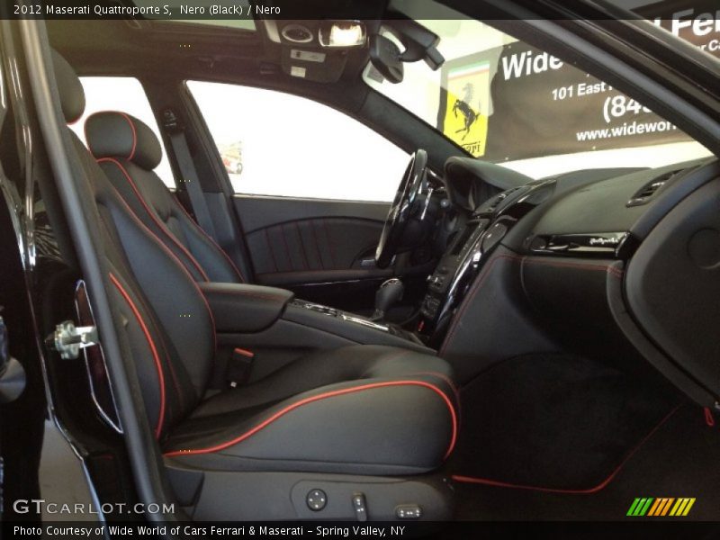  2012 Quattroporte S Nero Interior