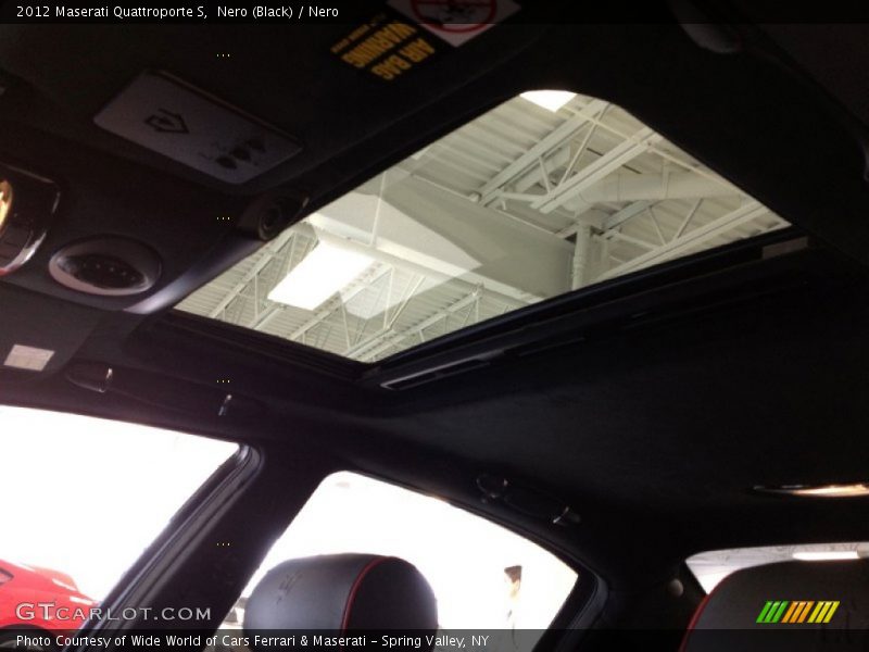 Nero (Black) / Nero 2012 Maserati Quattroporte S