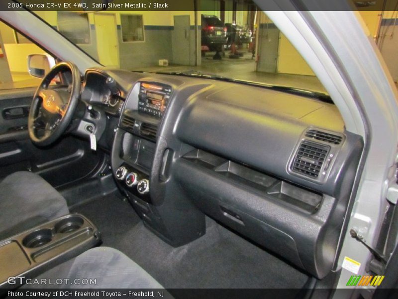 Satin Silver Metallic / Black 2005 Honda CR-V EX 4WD