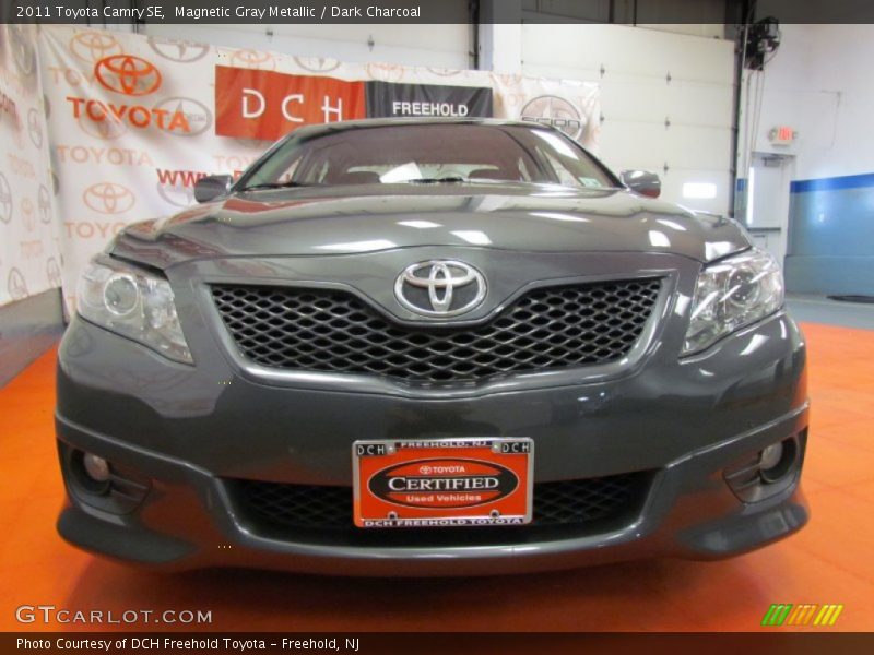 Magnetic Gray Metallic / Dark Charcoal 2011 Toyota Camry SE