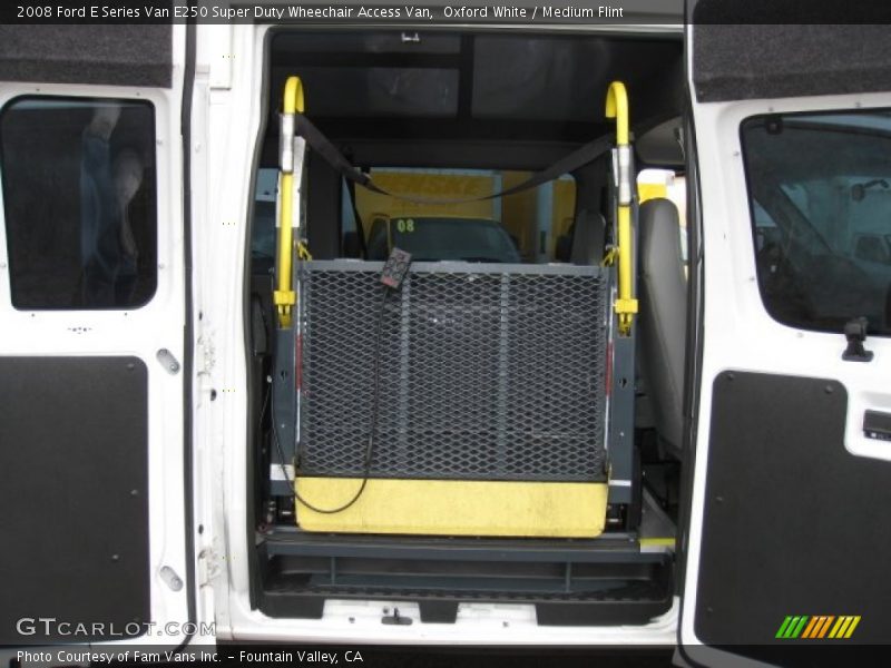 Wheelchair Lift - 2008 Ford E Series Van E250 Super Duty Wheechair Access Van