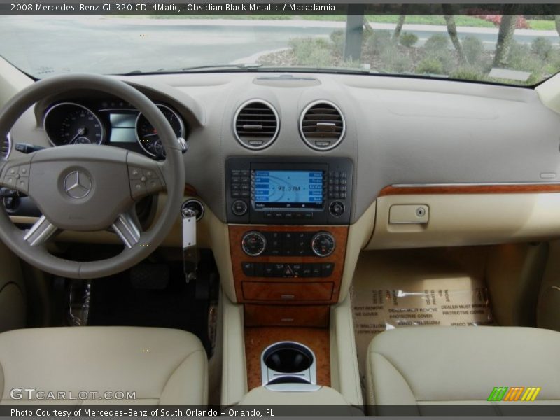 Dashboard of 2008 GL 320 CDI 4Matic