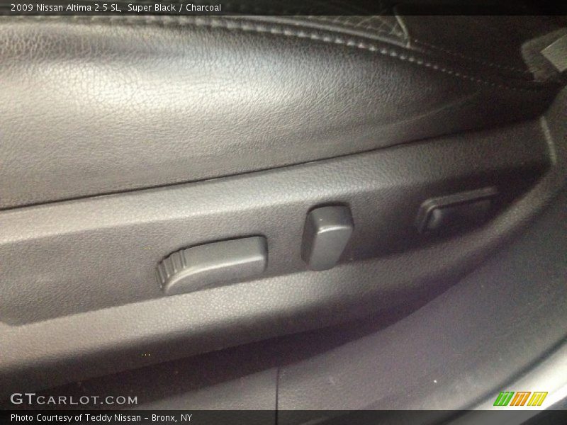 Super Black / Charcoal 2009 Nissan Altima 2.5 SL