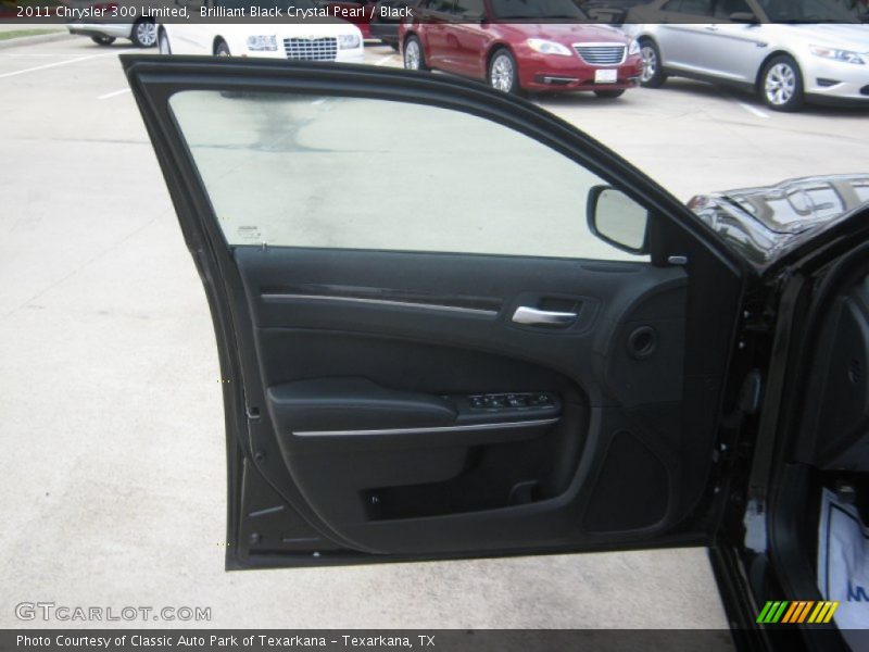 Brilliant Black Crystal Pearl / Black 2011 Chrysler 300 Limited