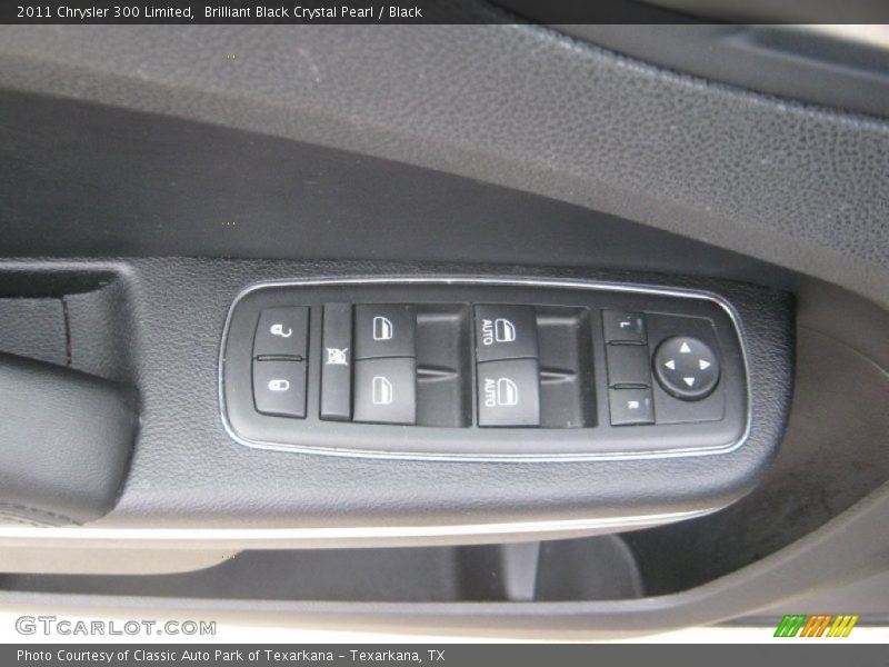 Brilliant Black Crystal Pearl / Black 2011 Chrysler 300 Limited