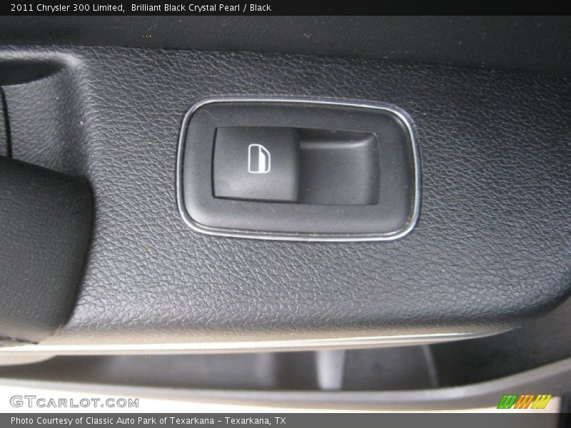 Brilliant Black Crystal Pearl / Black 2011 Chrysler 300 Limited