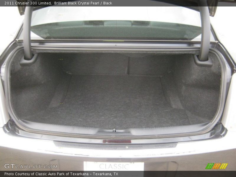 Brilliant Black Crystal Pearl / Black 2011 Chrysler 300 Limited