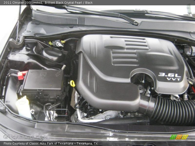 Brilliant Black Crystal Pearl / Black 2011 Chrysler 300 Limited