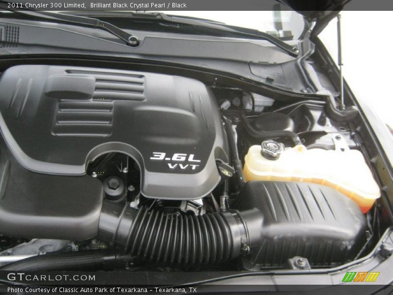 Brilliant Black Crystal Pearl / Black 2011 Chrysler 300 Limited
