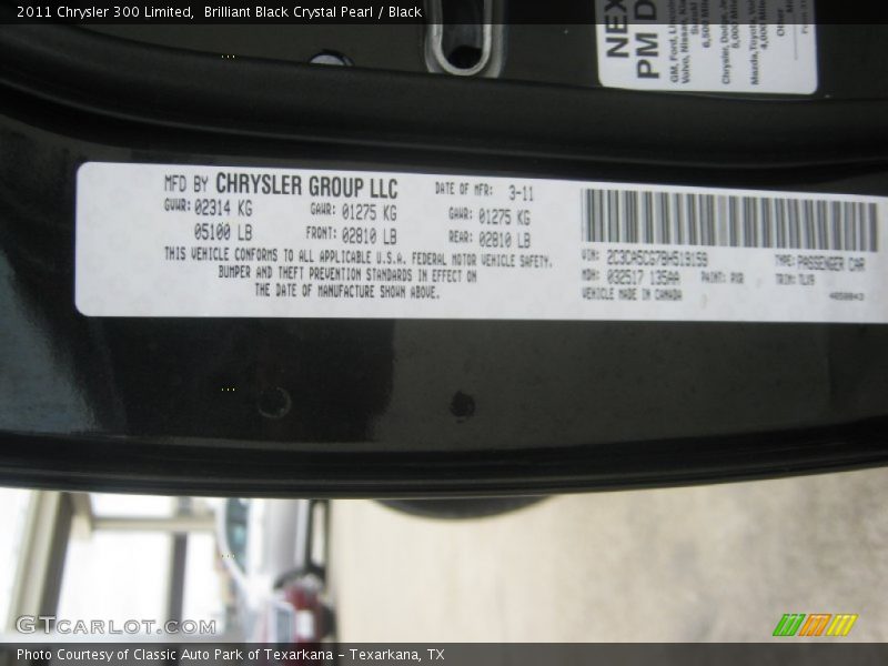 Brilliant Black Crystal Pearl / Black 2011 Chrysler 300 Limited