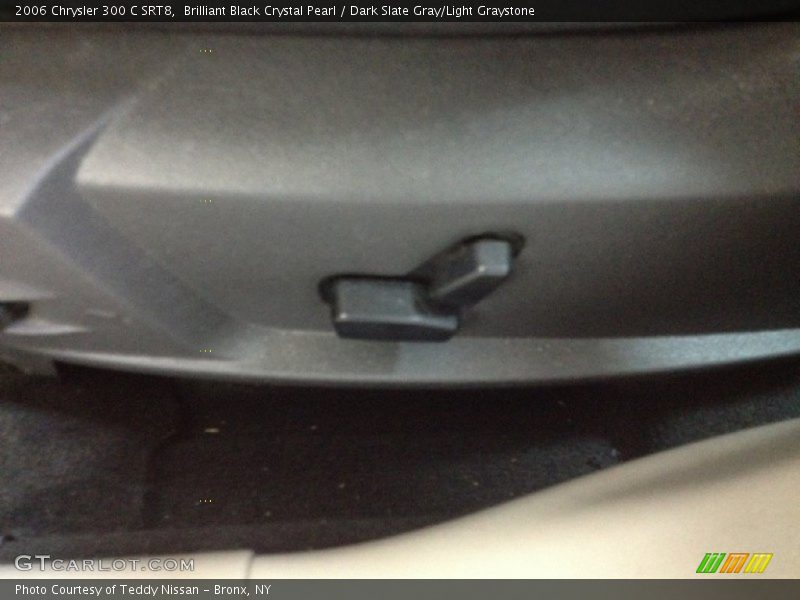 Brilliant Black Crystal Pearl / Dark Slate Gray/Light Graystone 2006 Chrysler 300 C SRT8