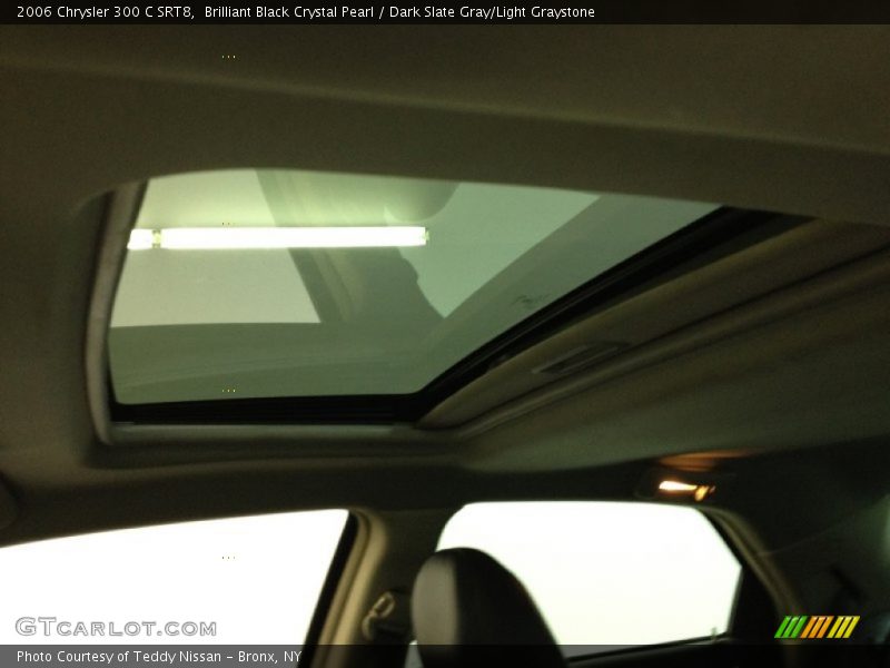 Brilliant Black Crystal Pearl / Dark Slate Gray/Light Graystone 2006 Chrysler 300 C SRT8