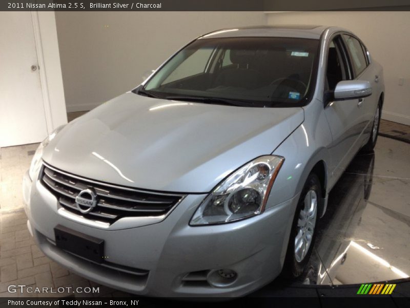 Brilliant Silver / Charcoal 2011 Nissan Altima 2.5 S