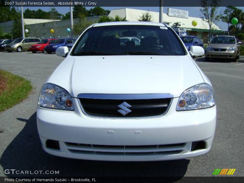 Absolute White / Grey 2007 Suzuki Forenza Sedan