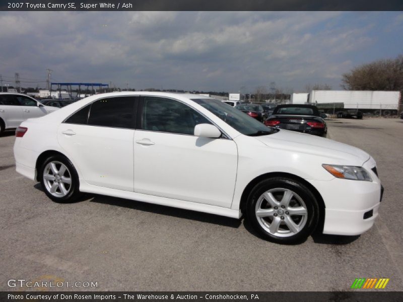 Super White / Ash 2007 Toyota Camry SE