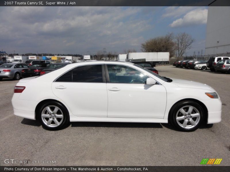 Super White / Ash 2007 Toyota Camry SE