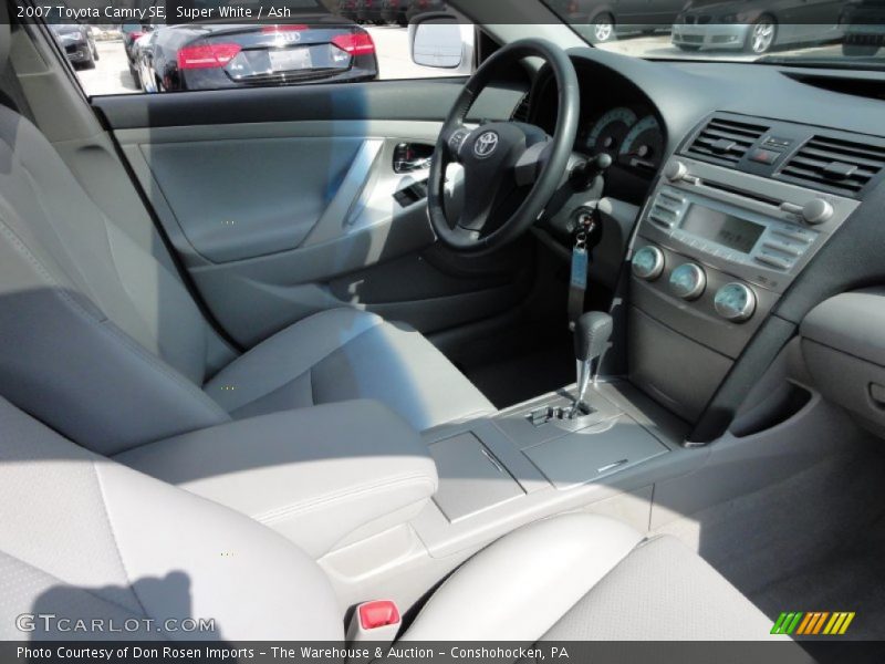 Super White / Ash 2007 Toyota Camry SE
