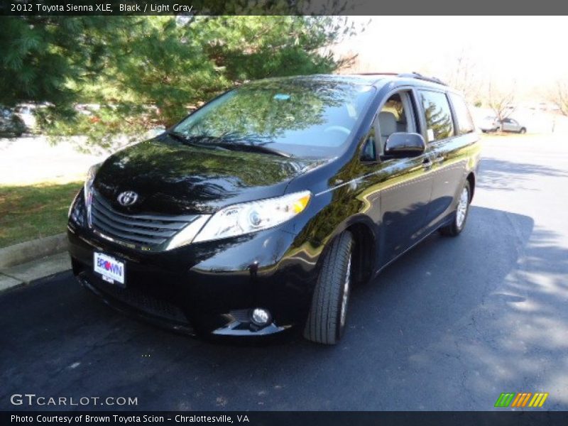 Black / Light Gray 2012 Toyota Sienna XLE