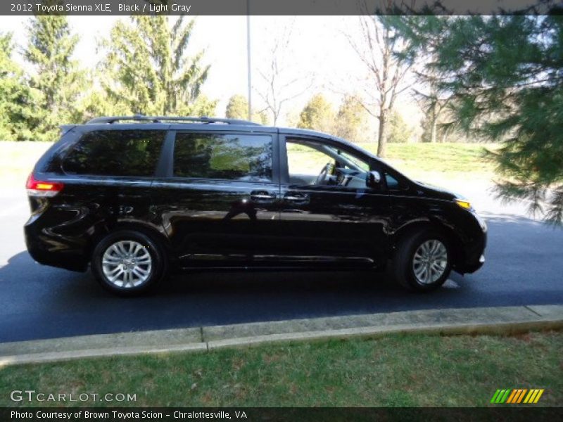 Black / Light Gray 2012 Toyota Sienna XLE