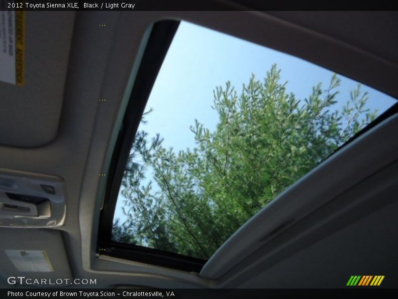 Black / Light Gray 2012 Toyota Sienna XLE