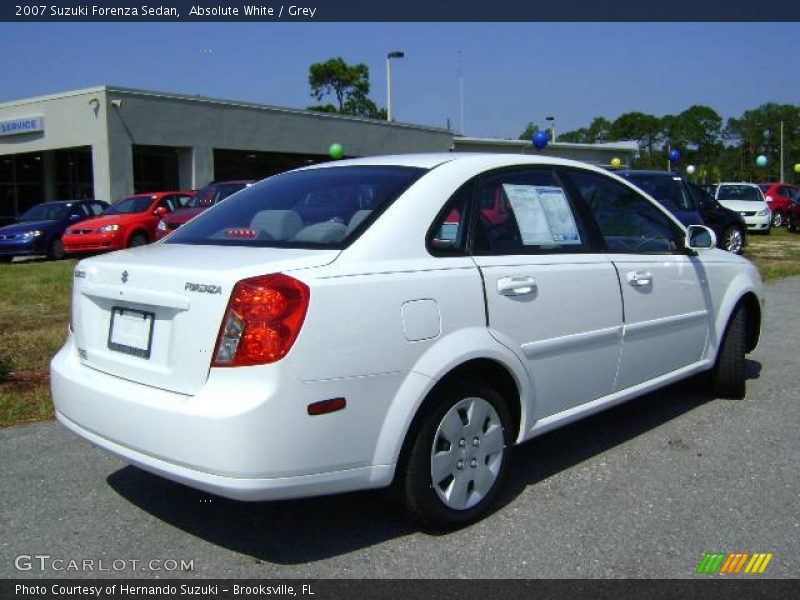 Absolute White / Grey 2007 Suzuki Forenza Sedan