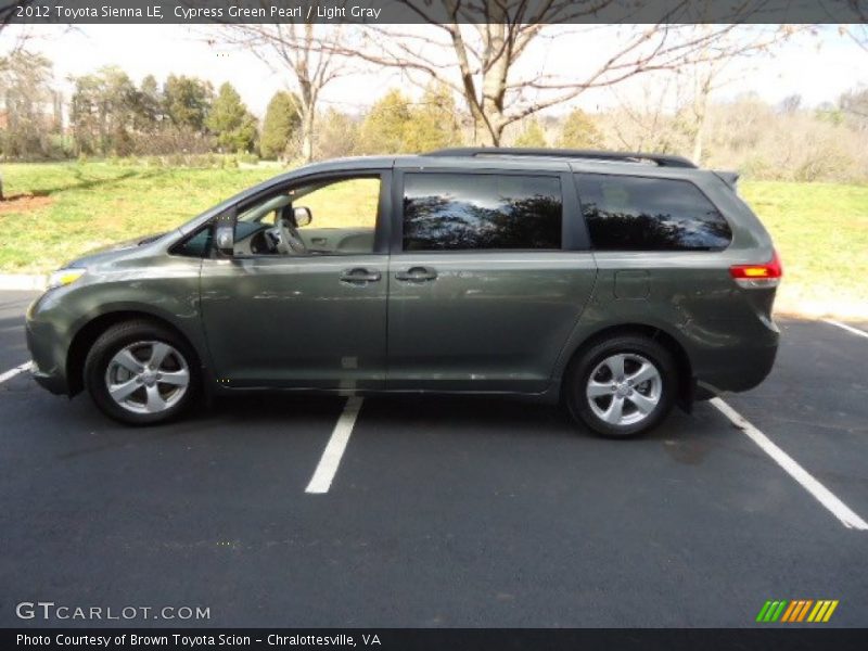 Cypress Green Pearl / Light Gray 2012 Toyota Sienna LE