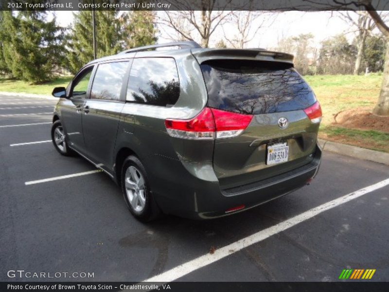 Cypress Green Pearl / Light Gray 2012 Toyota Sienna LE