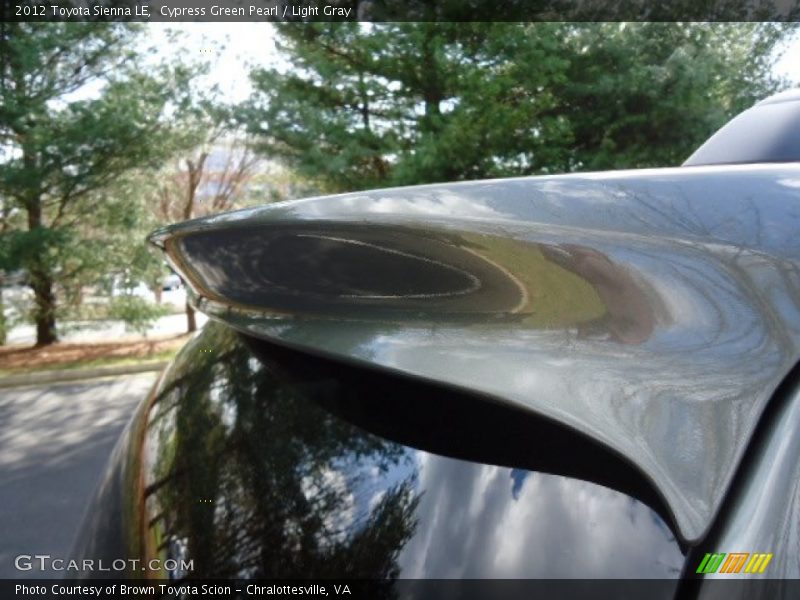 Cypress Green Pearl / Light Gray 2012 Toyota Sienna LE