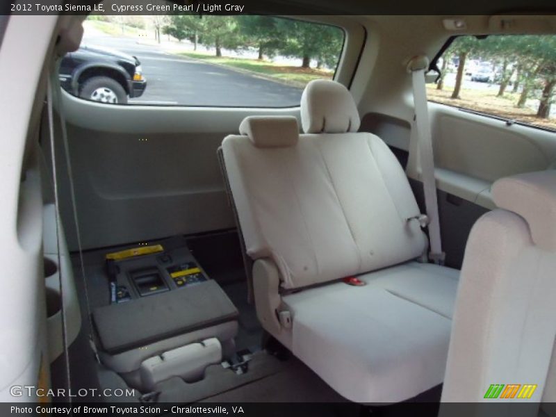 Cypress Green Pearl / Light Gray 2012 Toyota Sienna LE