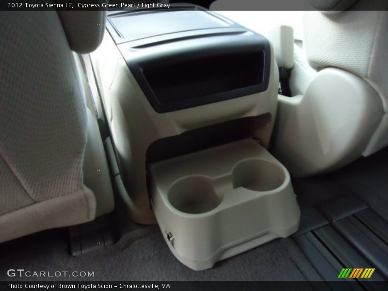 Cypress Green Pearl / Light Gray 2012 Toyota Sienna LE