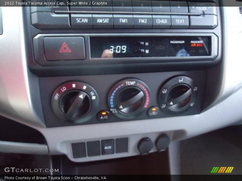 Controls of 2012 Tacoma Access Cab