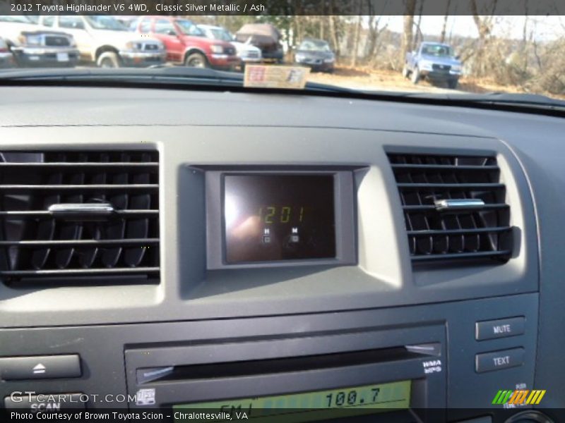 Classic Silver Metallic / Ash 2012 Toyota Highlander V6 4WD