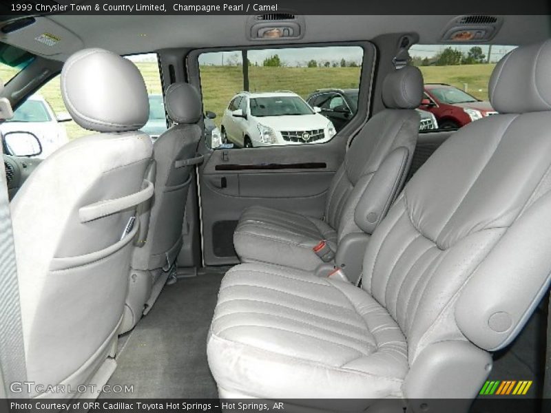 Champagne Pearl / Camel 1999 Chrysler Town & Country Limited