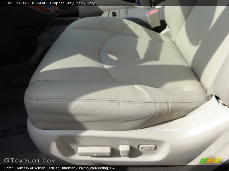 Graphite Gray Pearl / Ivory 2002 Lexus RX 300 AWD
