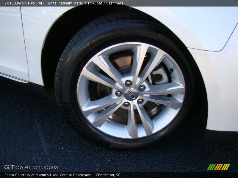 White Platinum Metallic Tri-Coat / Cashmere 2011 Lincoln MKS FWD