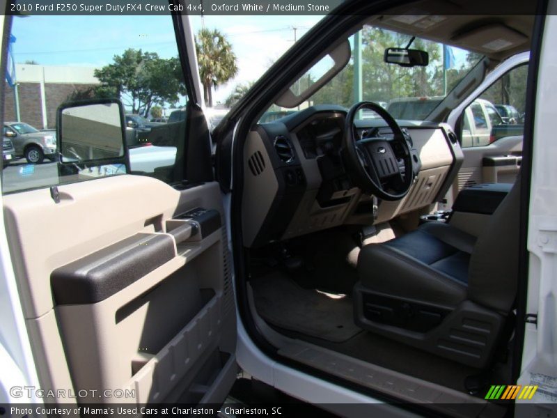 Oxford White / Medium Stone 2010 Ford F250 Super Duty FX4 Crew Cab 4x4
