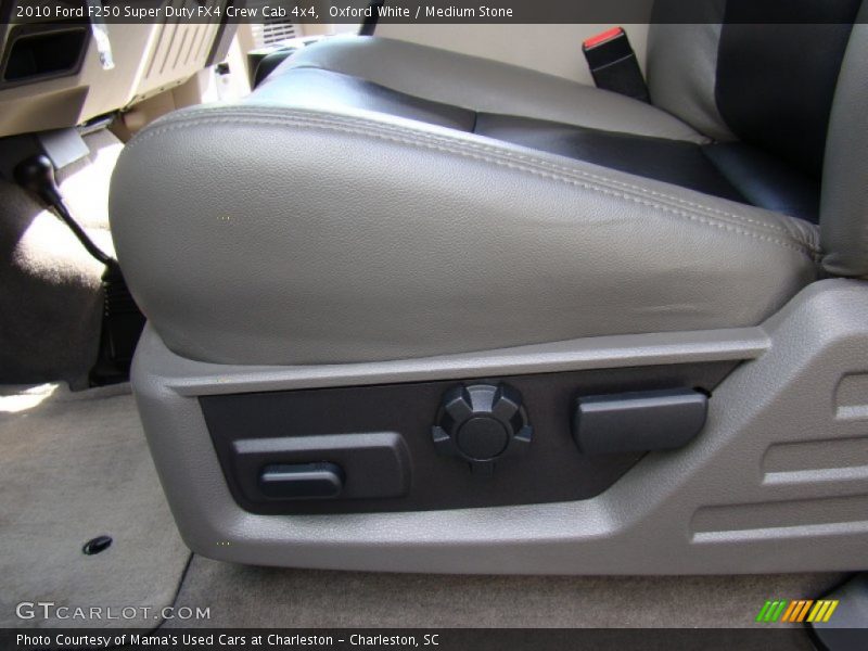 Oxford White / Medium Stone 2010 Ford F250 Super Duty FX4 Crew Cab 4x4
