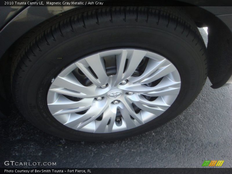 Magnetic Gray Metallic / Ash Gray 2010 Toyota Camry LE